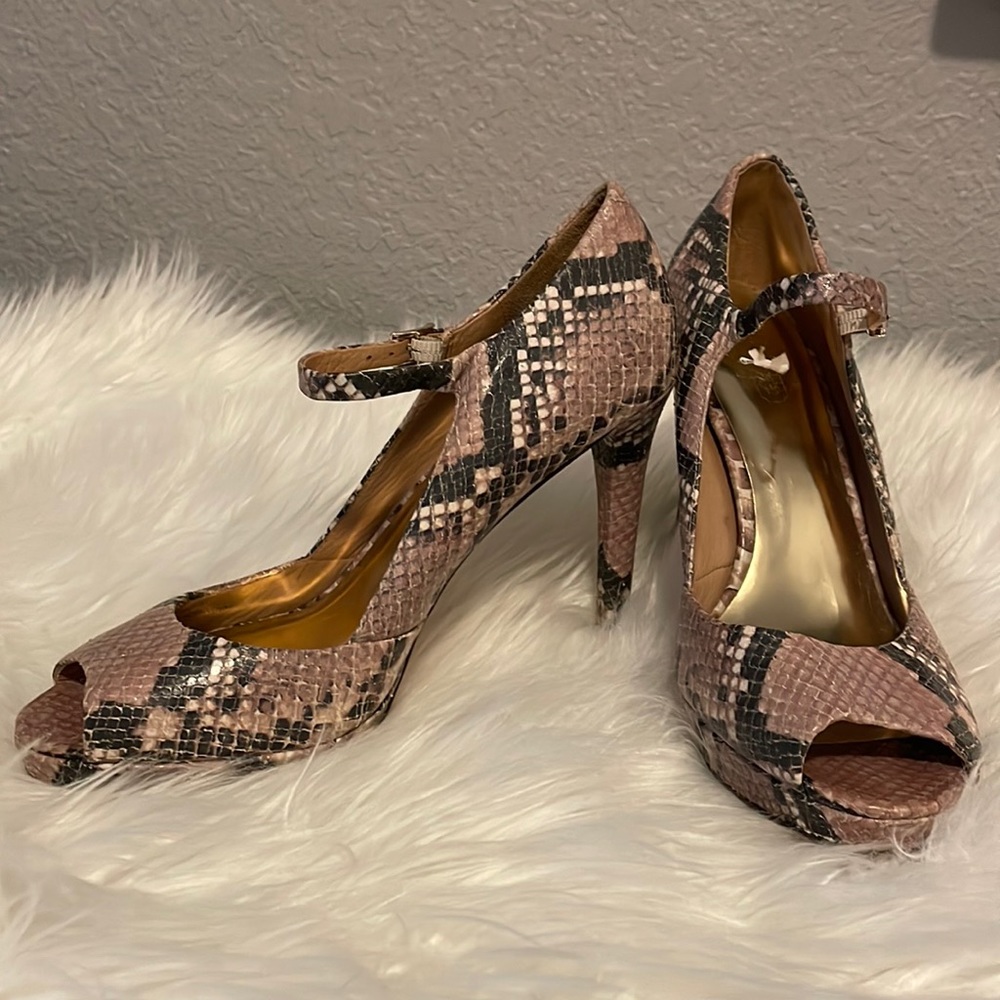 🐍 Coach snake skin heels